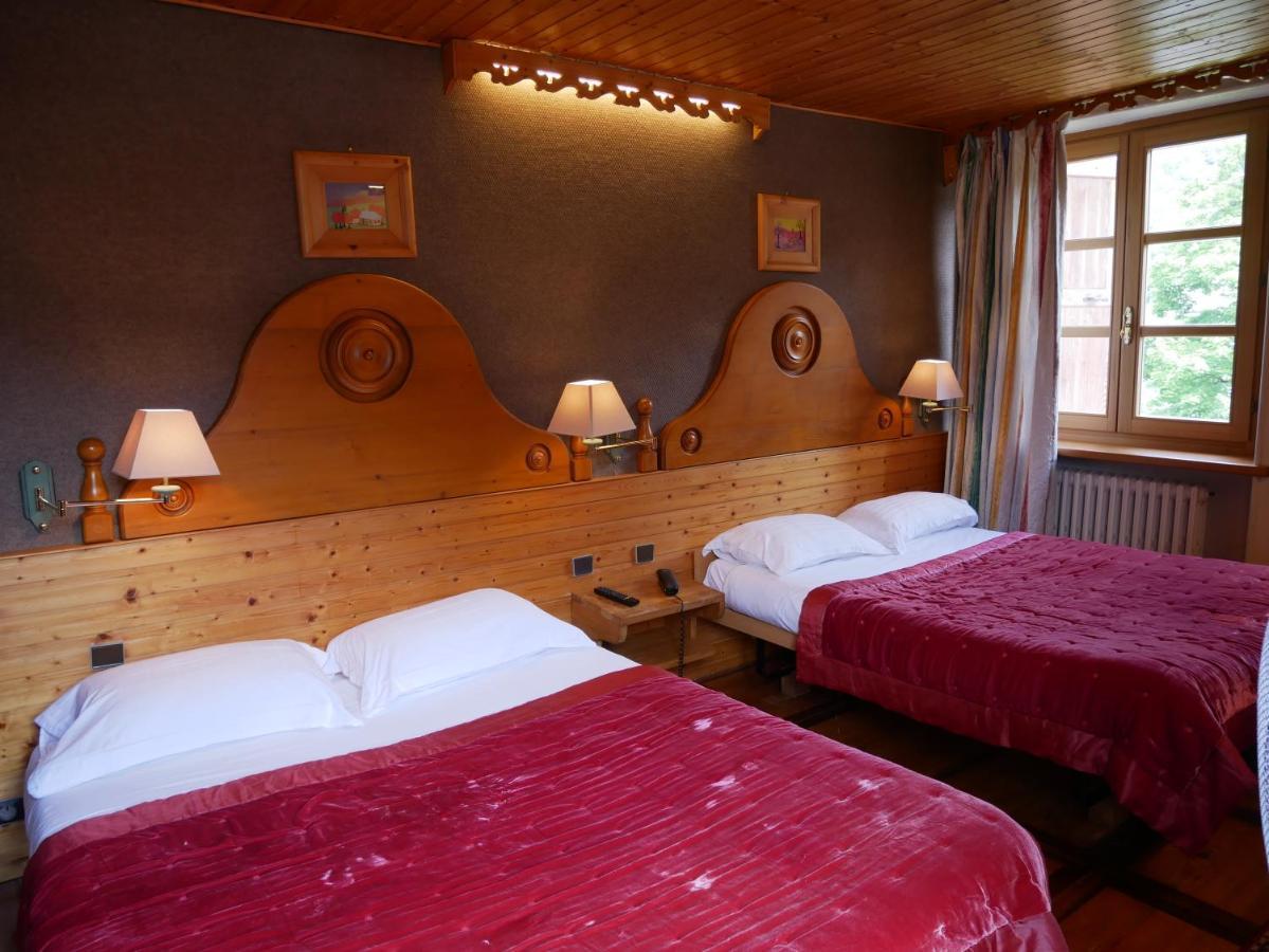 Hotel Du Parc - Manoir Du Baron Blanc Faverges Bagian luar foto