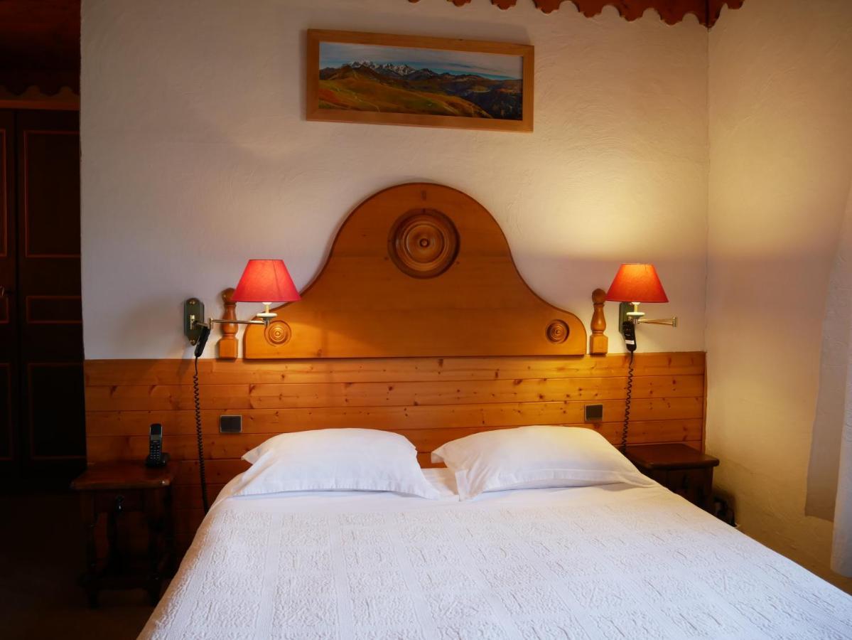 Hotel Du Parc - Manoir Du Baron Blanc Faverges Bagian luar foto